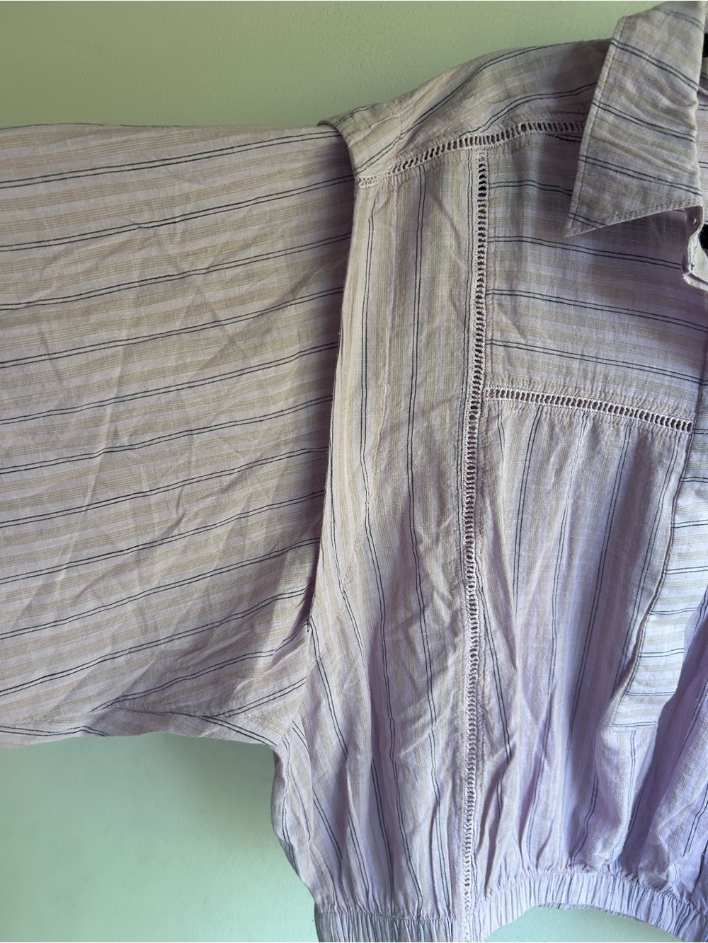Anthropologie Pilcro Flared Shoulder Buttondown Shirt. Size L. NWTs - Picture 5 of 8